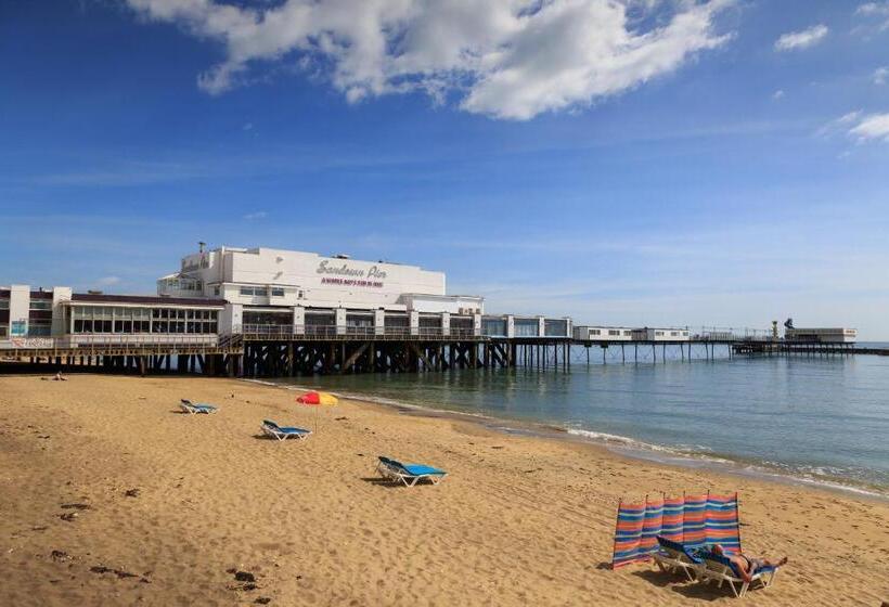 בית מלון כפרי Bayshore