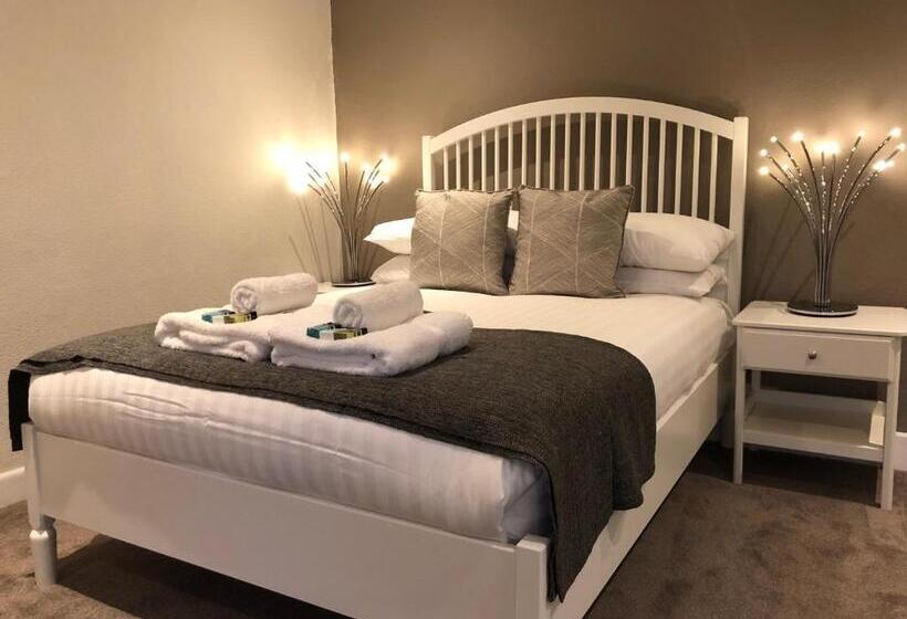 בית מלון כפרי Black Horse