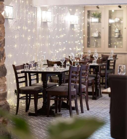 בית מלון כפרי Black Horse