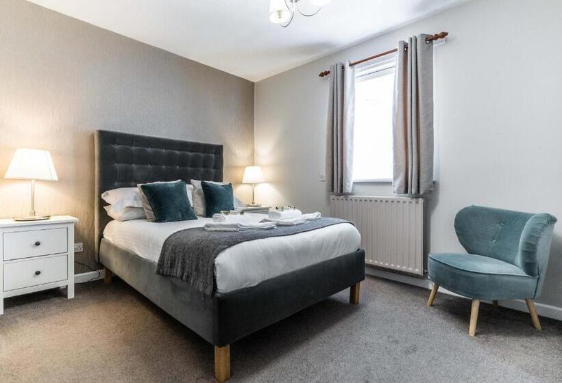 בית מלון כפרי Black Horse