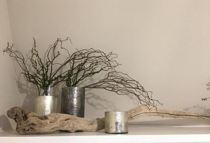 ホテル The Bridge House