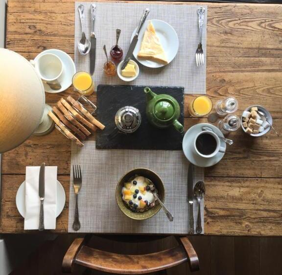 酒店 The Bridge House