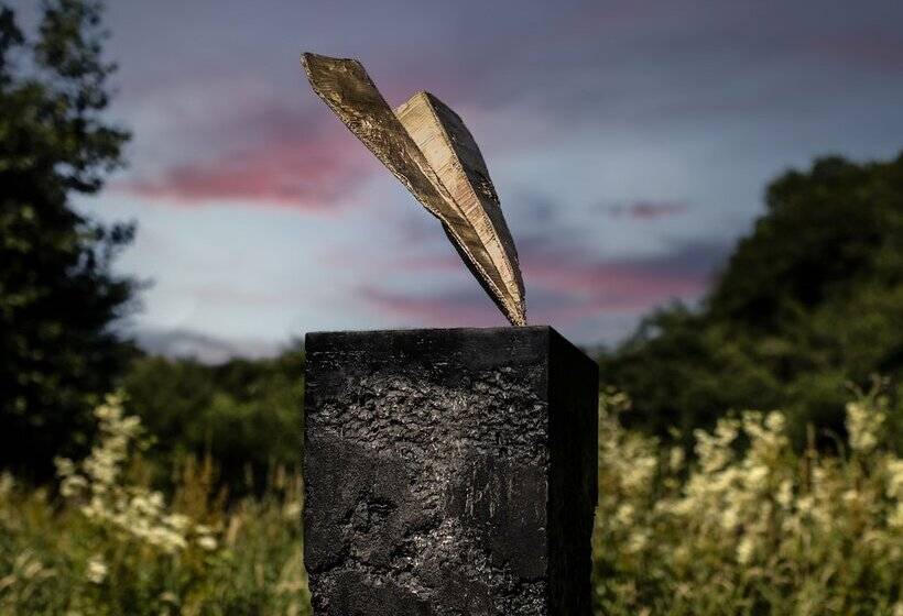 Отель Broomhill Estate