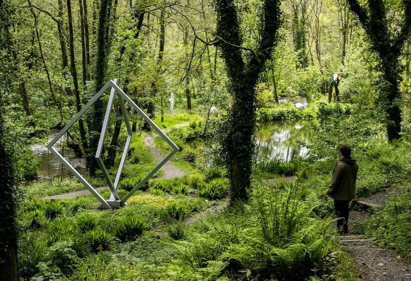 Отель Broomhill Estate