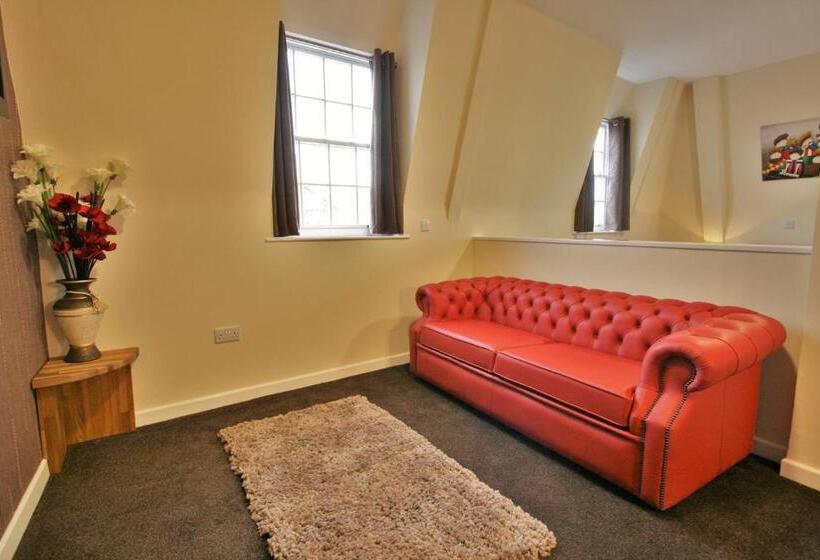 Central Hotel Gloucester By Roomsbooked