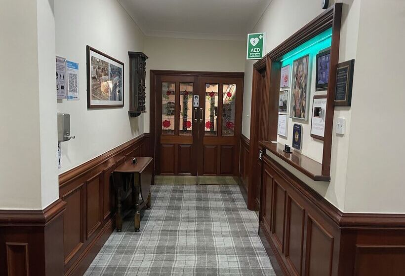 בית מלון כפרי Claxton