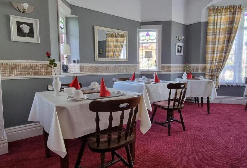 Отель Collingwood