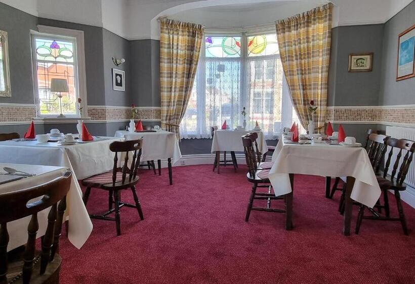 Отель Collingwood