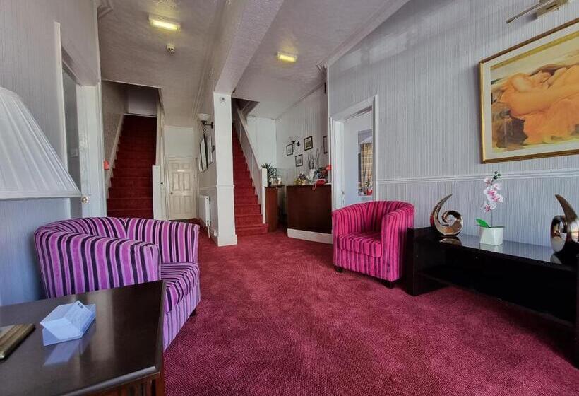 Отель Collingwood