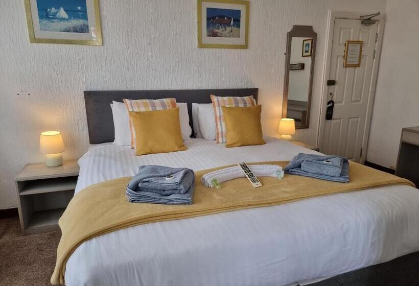 Отель Collingwood