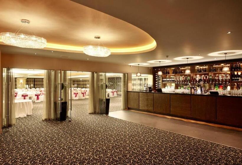 فندق Dalziel Park