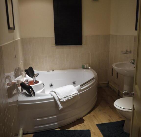 酒店 Dimple Well Lodge