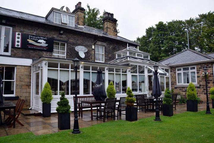 酒店 Dimple Well Lodge