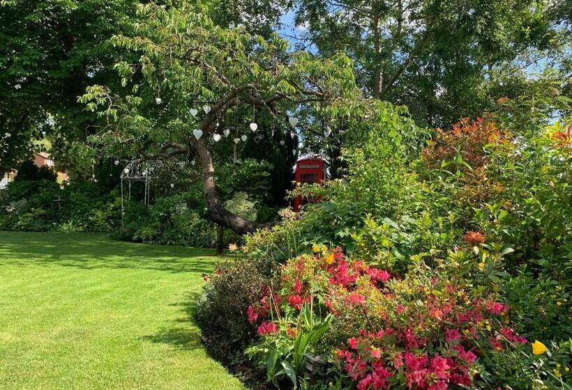 酒店 Dimple Well Lodge