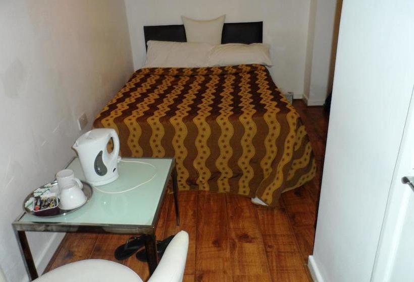 Отель Goddis Lodge