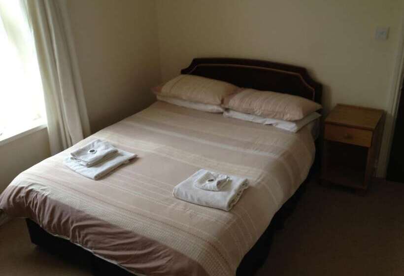 Hampton Hotel & Restaurant