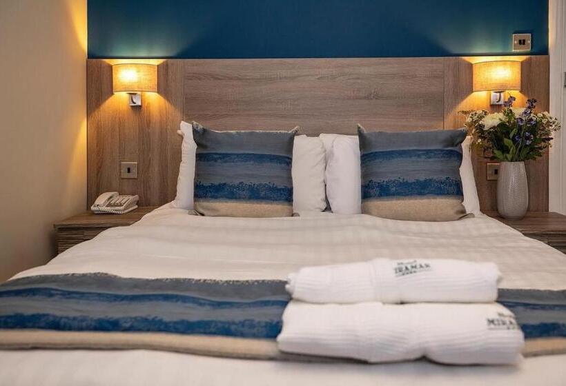 בית מלון כפרי Miramar