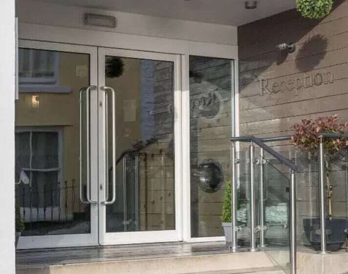 ホテル Ship And Castle