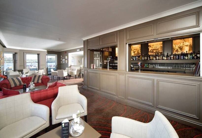 ホテル Ship And Castle