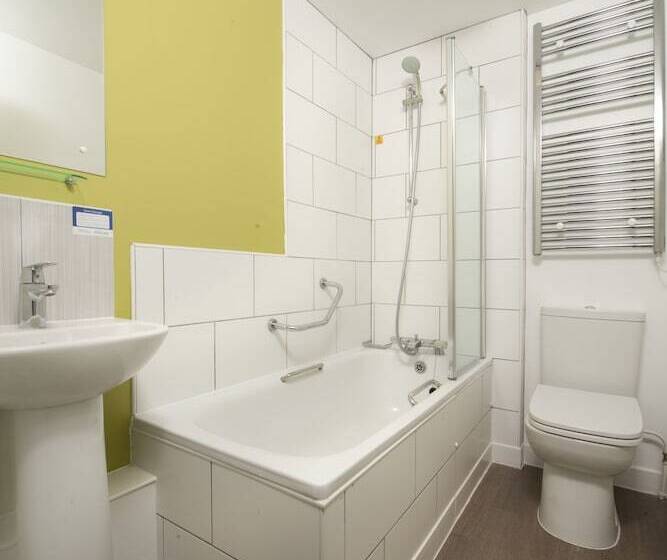 ホテル Ship And Castle