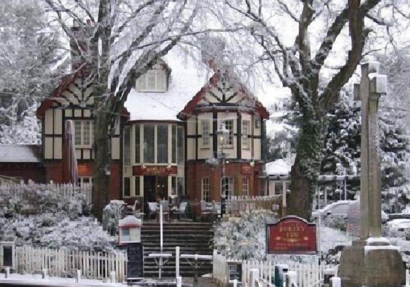 Отель The Burley Inn