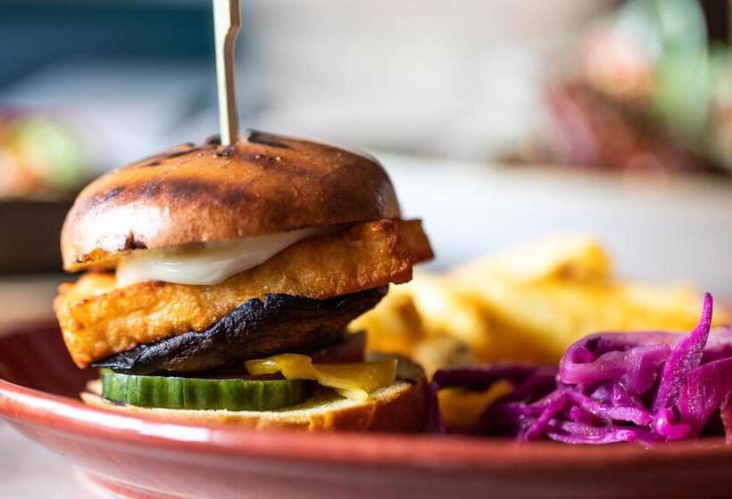 ホテル The Coach House