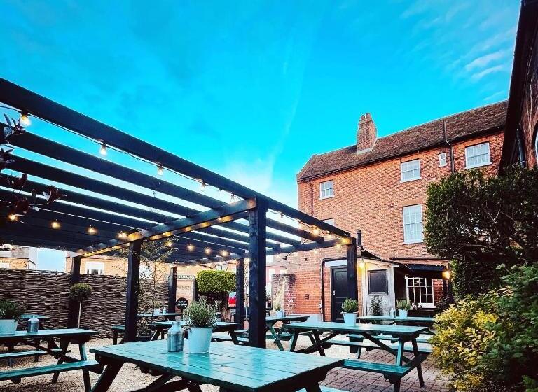 ホテル The Coach House