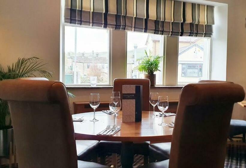 Отель The Craven Heifer Inn