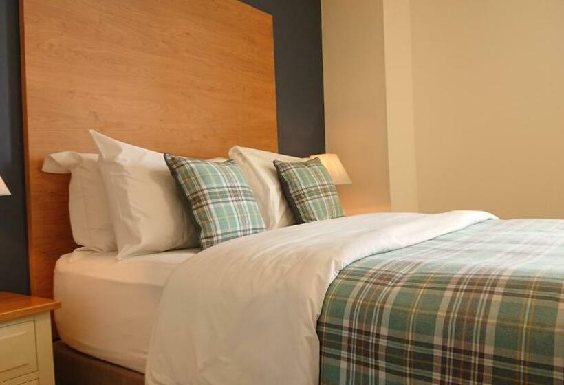 Отель The Craven Heifer Inn