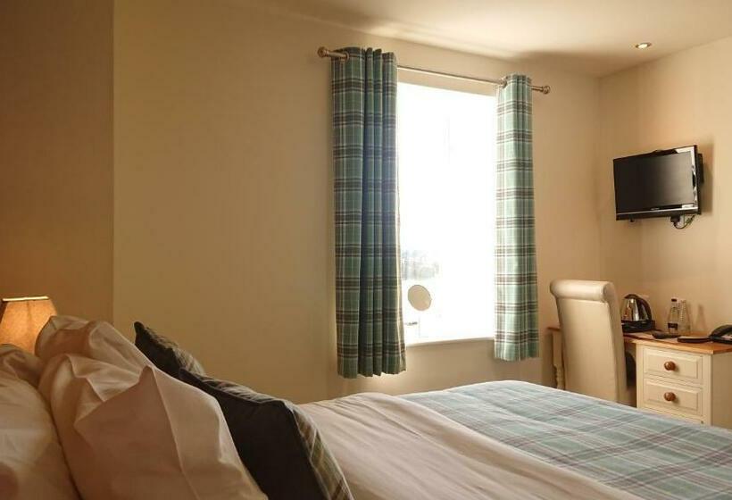 Отель The Craven Heifer Inn