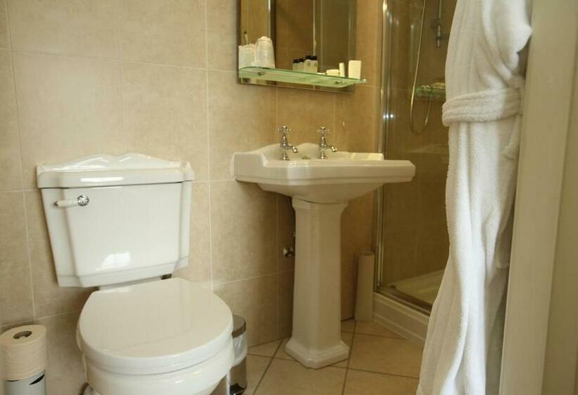 Отель The Craven Heifer Inn