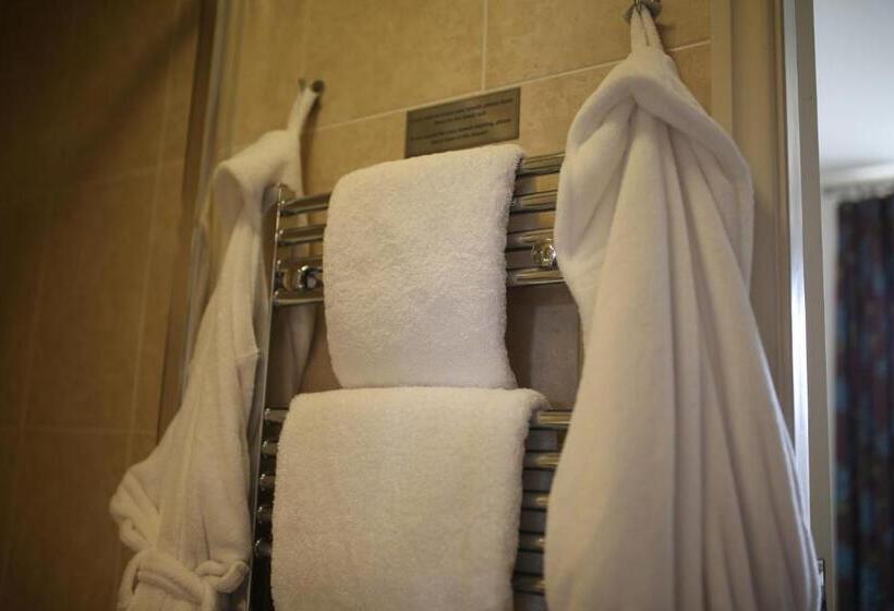 Отель The Craven Heifer Inn