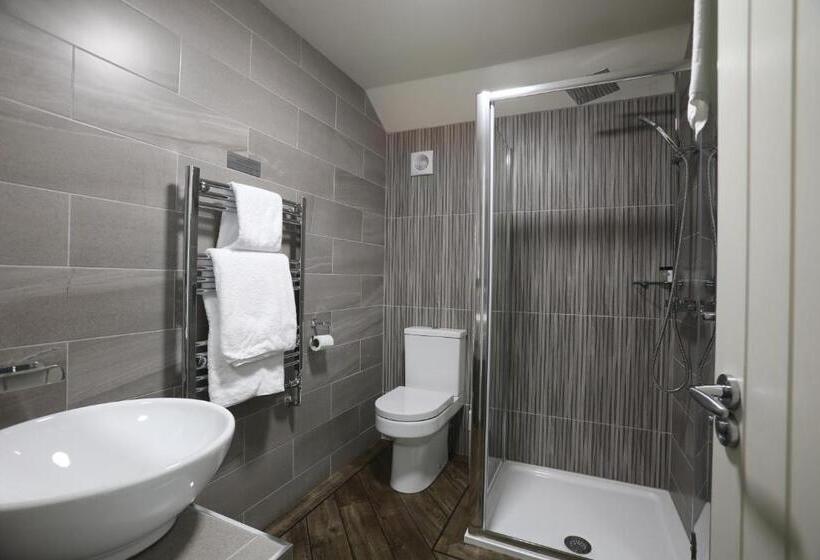 Отель The Craven Heifer Inn