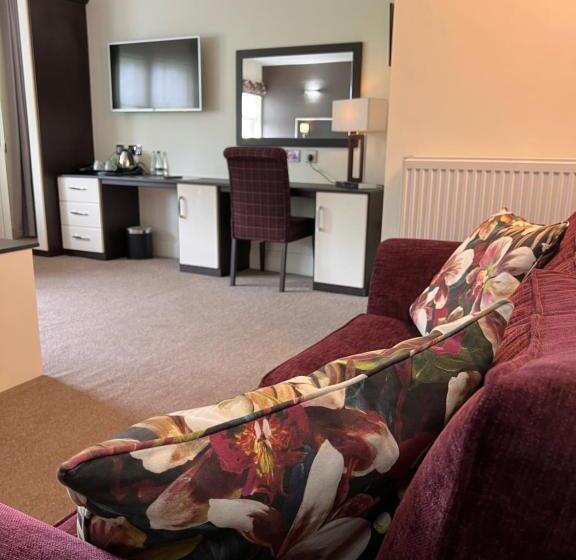 Отель The Craven Heifer Inn