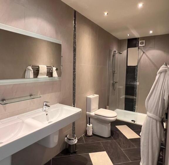 Отель The Craven Heifer Inn