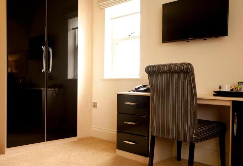 Отель The Craven Heifer Inn