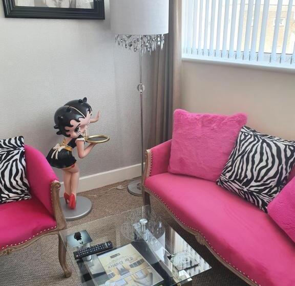 בית מלון כפרי The Dudley