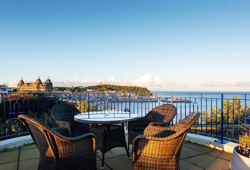 Отель The Esplanade