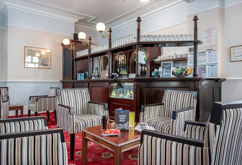 Отель The Esplanade