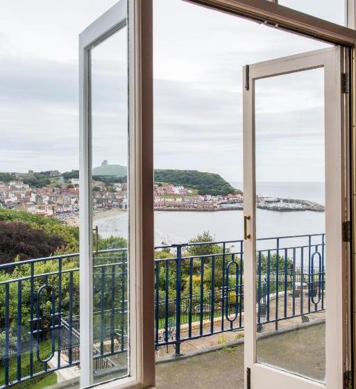 Отель The Esplanade