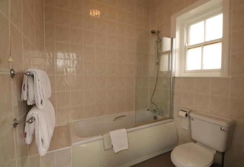 Отель The Esplanade