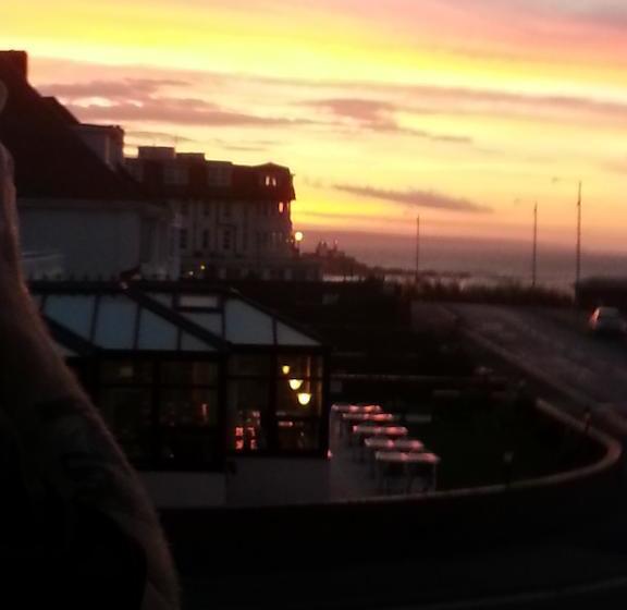 בית מלון כפרי The Fairways