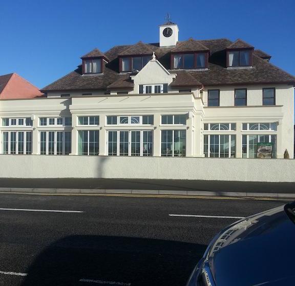 בית מלון כפרי The Fairways