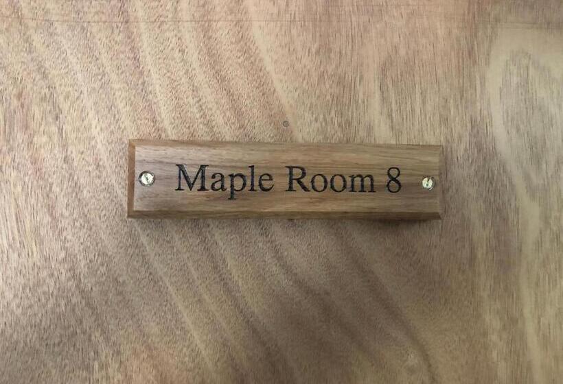 Отель The Fossil Tree