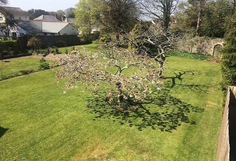 فندق The Lowenac