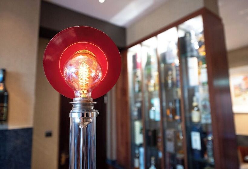 Отель The Mansefield