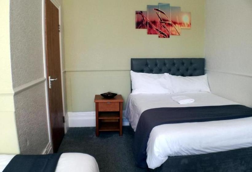 בית מלון כפרי The Mawney