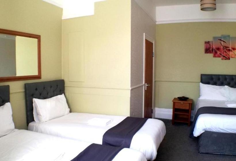 בית מלון כפרי The Mawney