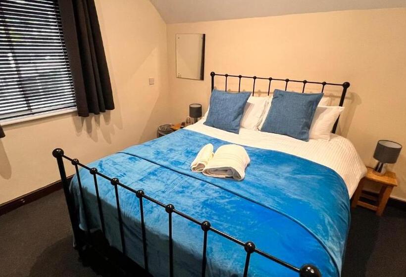 ホテル The Old Bath Arms