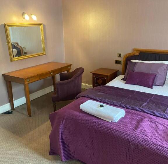 בית מלון כפרי The Royal Victoria & Bull